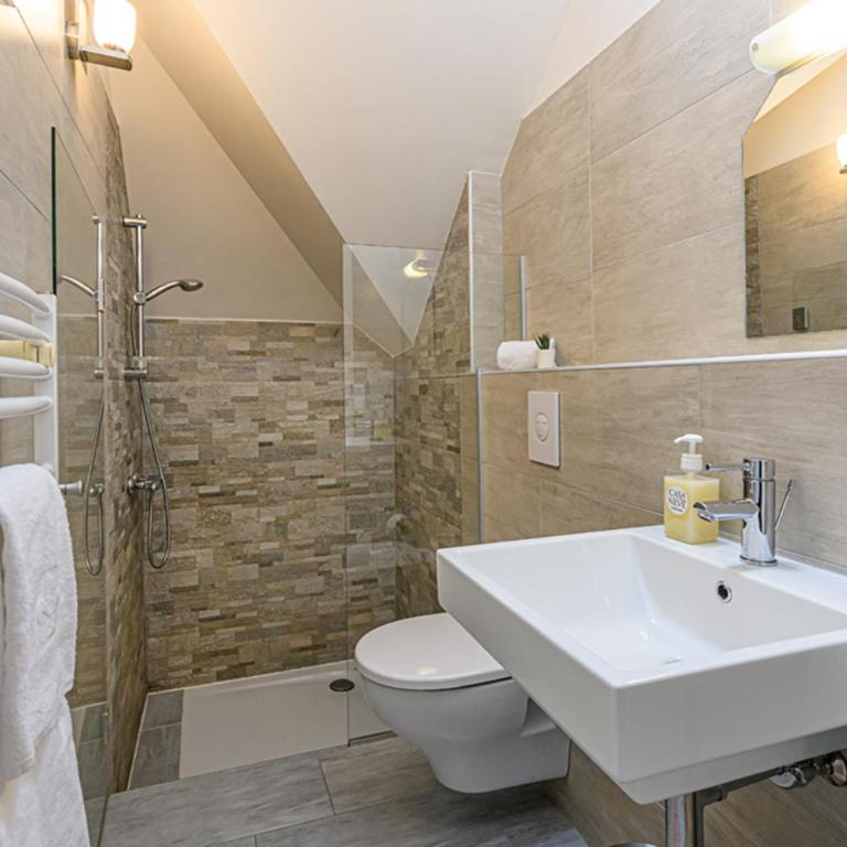 Villa Benedikt - Apartment mit 2 Schlafzimmern und Balkon – Dachgeschoss - 21