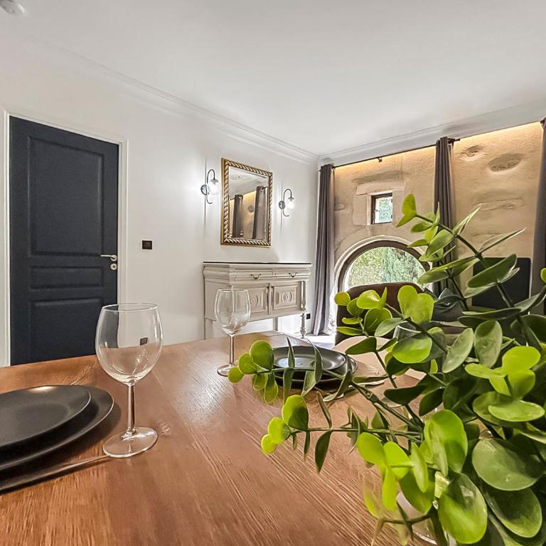 Élégant T3 à deux pas du centre ancien - Deluxe Apartment mit 2 Schlafzimmern - 11