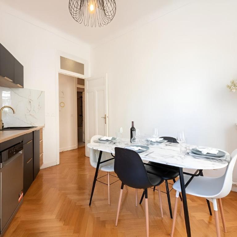 Azur elegance AIR CONDITIONING Beach 8 min Sleeps 6 - Appartement 2 Chambres - 22
