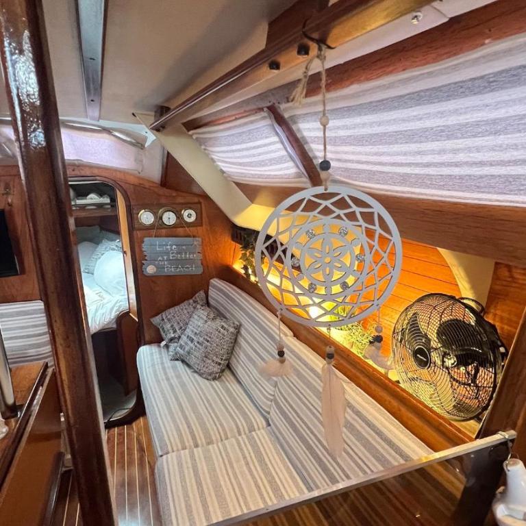 Unique Experience in Sailboat! In The 4 Seasons!! B shi - Mobile Home - 60