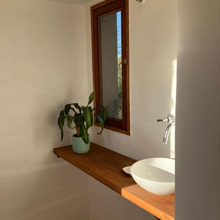Casa de Las Brujas Traslasierra - Three-Bedroom House - 27