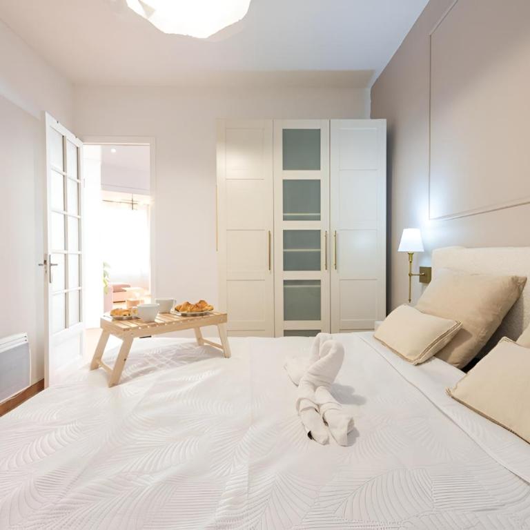 Azur elegance AIR CONDITIONING Beach 8 min Sleeps 6 - Appartement 2 Chambres - 7
