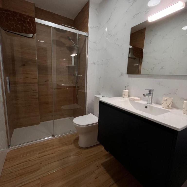 Alojamiento GarVi - Apartamento con 4 dormitorios - 12