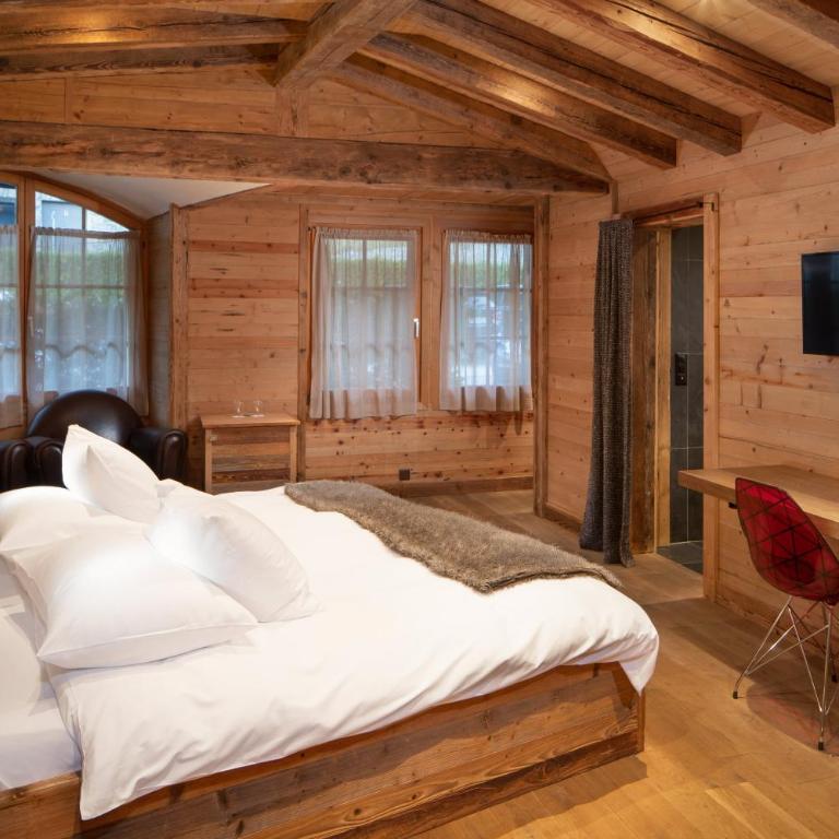 Hostellerie du Pas de l'Ours "Relais et Châteaux" - Suite de Luxe (6 Adultes) - 8