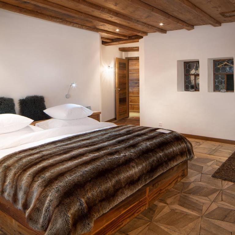 Hostellerie du Pas de l'Ours "Relais et Châteaux" - Suite de Luxe (6 Adultes) - 5
