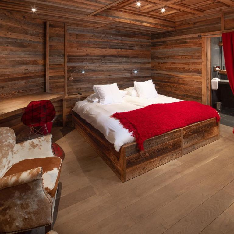 Hostellerie du Pas de l'Ours "Relais et Châteaux" - Suite de Luxe (6 Adultes) - 4