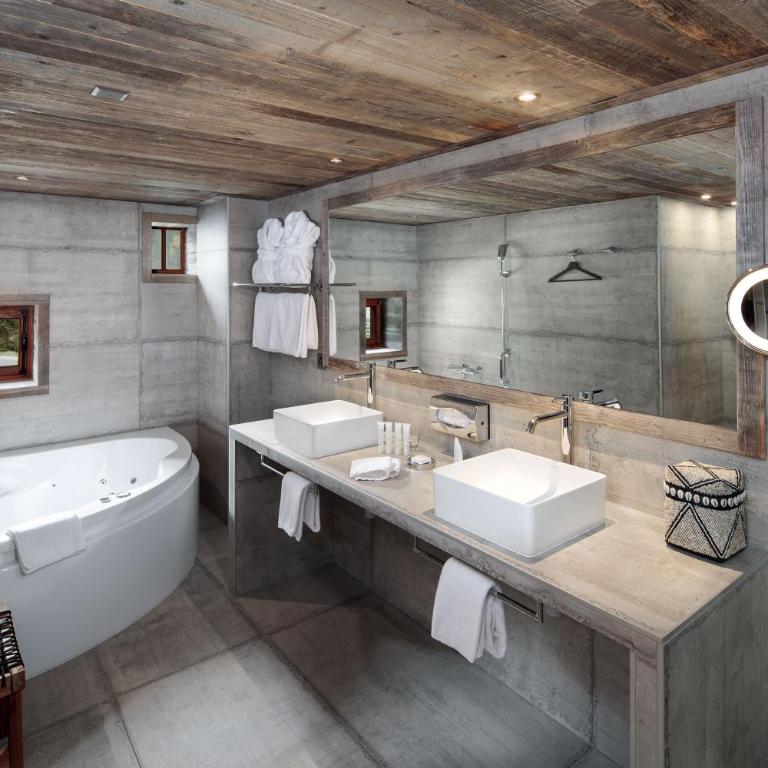 Hostellerie du Pas de l'Ours "Relais et Châteaux" - Suite Familiale - 2