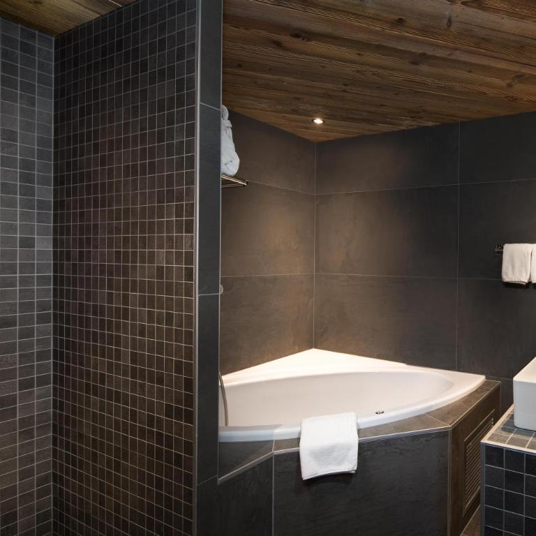 Hostellerie du Pas de l'Ours "Relais et Châteaux" - Suite Junior - 6