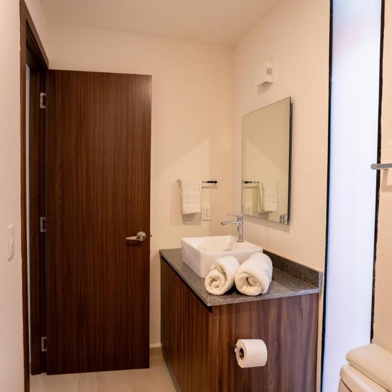 Suite con Cama King y Queen, Wi-Fi Rápido y Amenidades Top - Apartamento de 3 dormitorios - 10