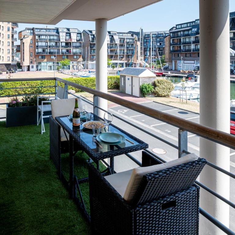 Studio NOLEMMA - vue marina, proche plage et parking - Estudio con vistas al mar - 3