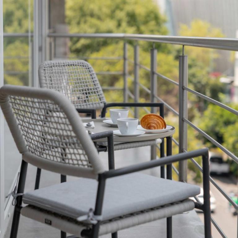 414 Capitalia Chic 2BR with Rooftop and Valet Parking - Apartamento - 15