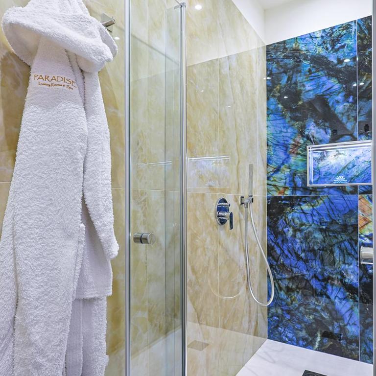 Paradise Luxury Rooms & Spa - Double Room with Spa Bath - 10