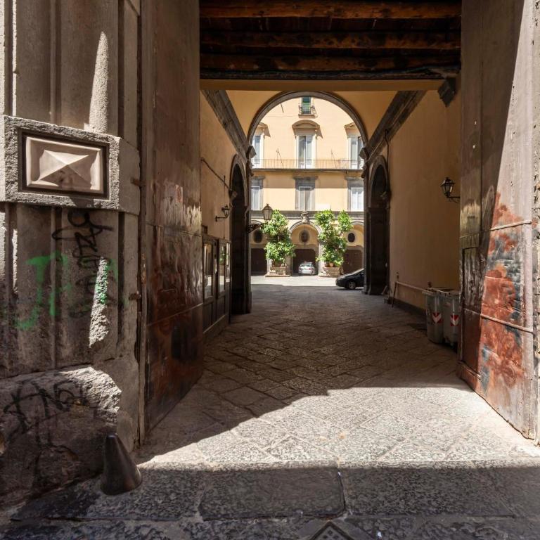 Living Filomarino - Appartamento Monolocale con 1 Letto Matrimoniale - 24