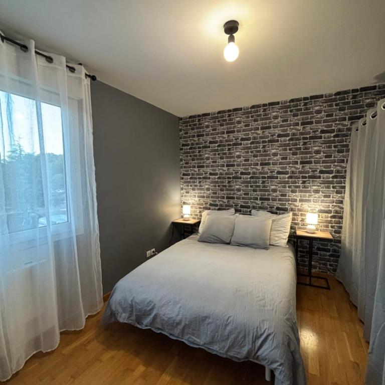 CNPE Bugey 10 MN - Aéroport LYS 18 MN - Appartement 1 Chambre - 8