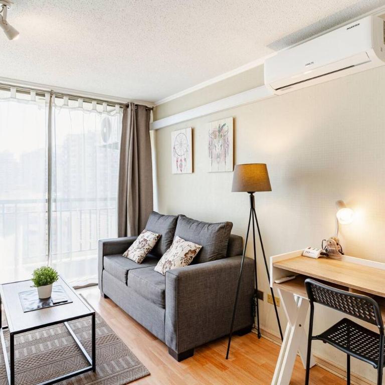 Deptos Santiago Centro-Metro Moneda - One-Bedroom Apartment with Balcony and City View - 1
