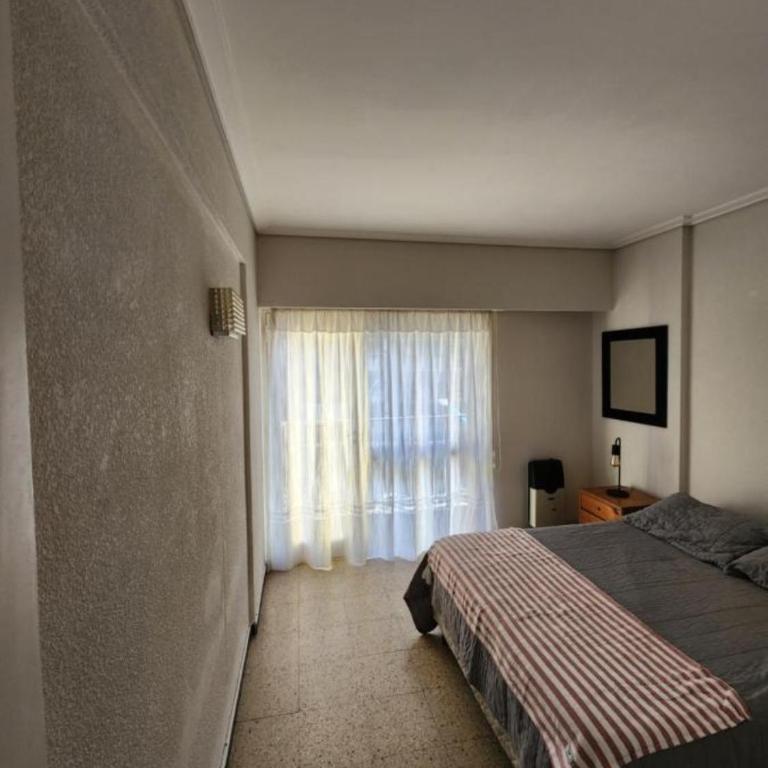 Departamento en Edificio Maral 14, Colon, zona Guemes. - Apartamento de 1 dormitorio - 9