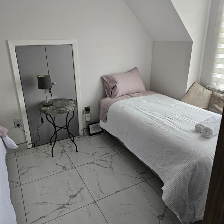 Casa Hermosa - Two-Bedroom Villa - 8