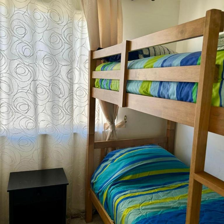 Dulce hogar en Puerto Natales - Three-Bedroom House - 5