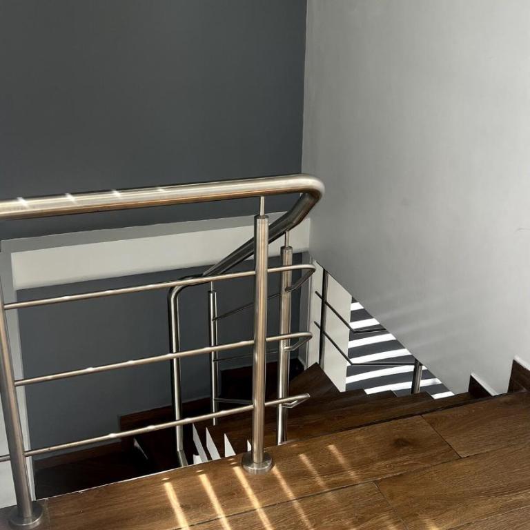 Casa Familiar Moderna - Three-Bedroom House - 45