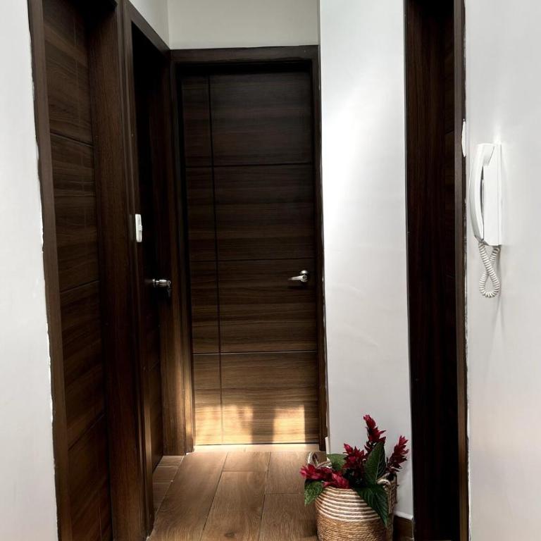 Casa Familiar Moderna - Three-Bedroom House - 78