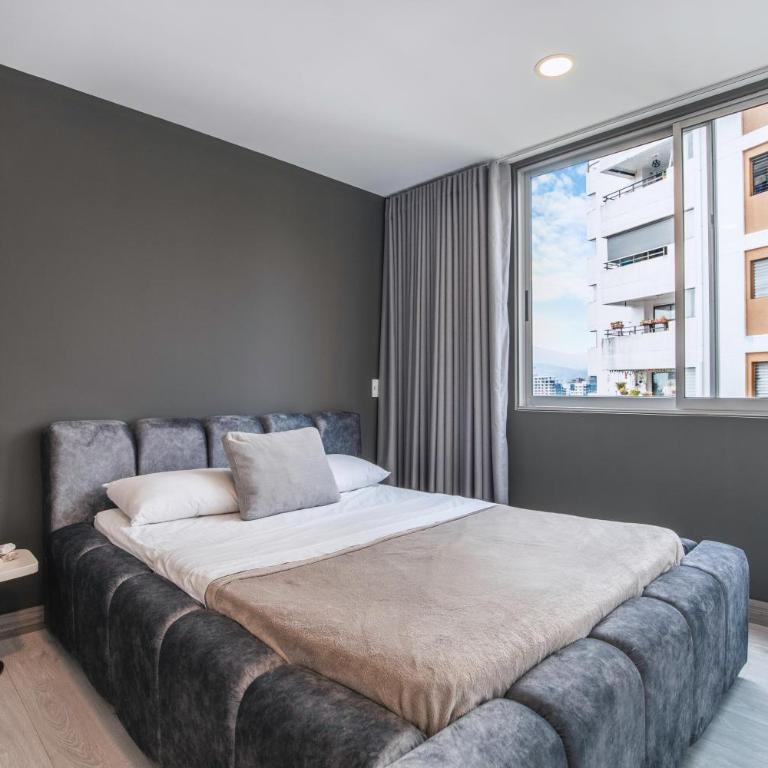 Luxury Apartment Poblado - Three-Bedroom Apartment - 12
