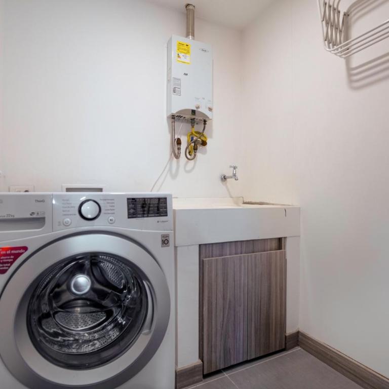 Luxury Apartment Poblado - Three-Bedroom Apartment - 14