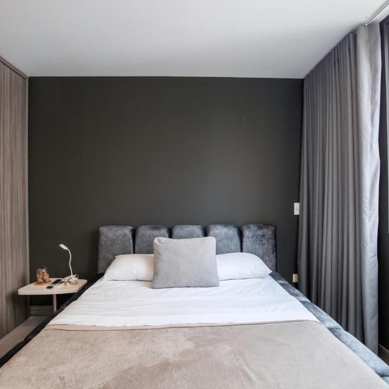 Luxury Apartment Poblado - Three-Bedroom Apartment - 18