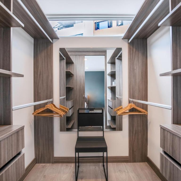 Luxury Apartment Poblado - Three-Bedroom Apartment - 23