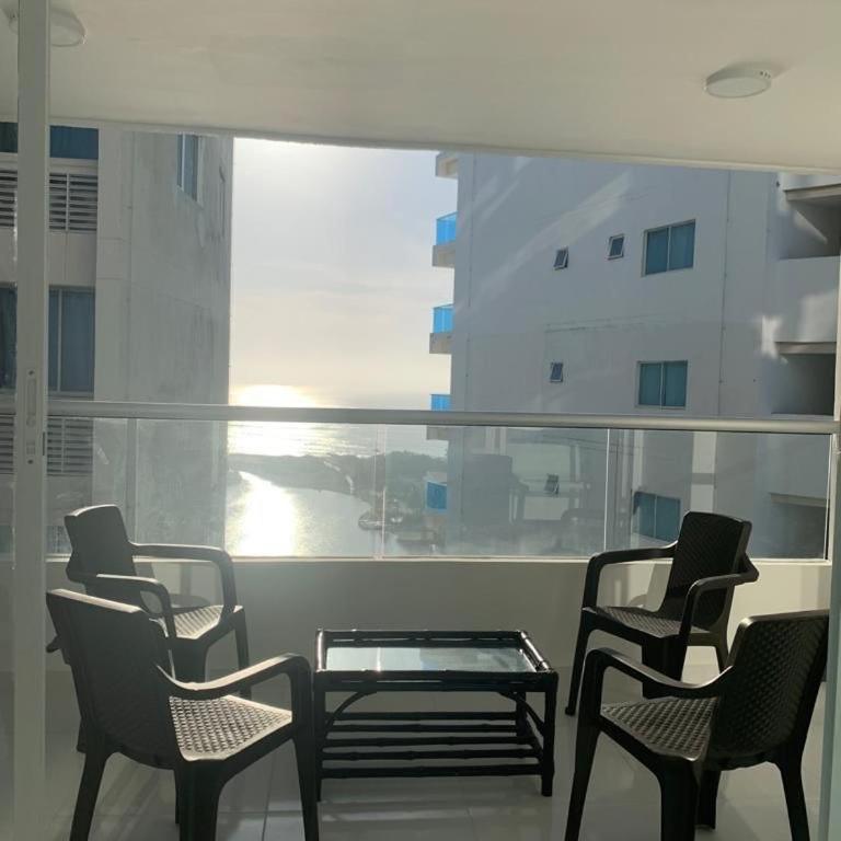 Hospedajes, Cartagena, Tours, El Laguito - Apartamento Superior con balcón - 2