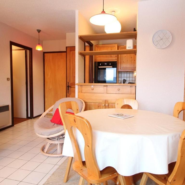 3 Pièces aux Carroz, 6 Pers, Terrasse, Parking - FR-1-572-338 - Appartement - 3