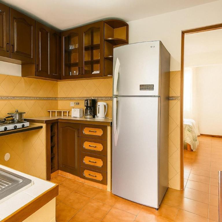 Lima Family Lodge Apartment near Miraflores Center - Three-Bedroom Apartment - 15