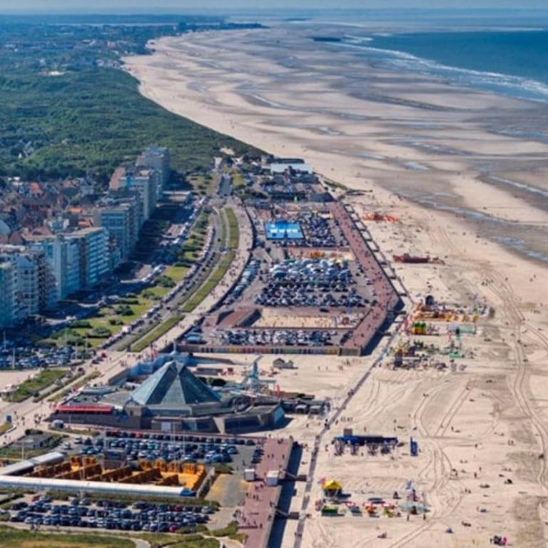 Appartement plein centre à 300m de la plage - One-Bedroom Apartment - 9
