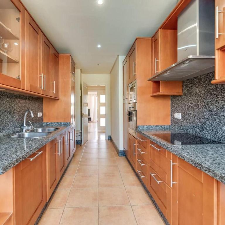 Holiday penthouse in Marbella, Beachfront - Apartamento - 7