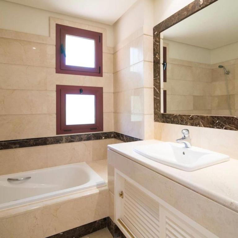 Holiday penthouse in Marbella, Beachfront - Apartamento - 20
