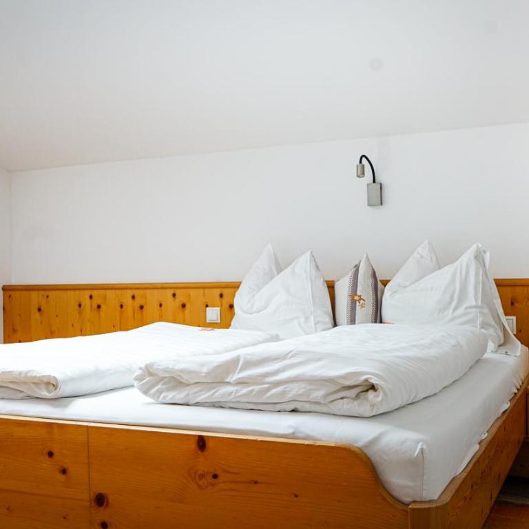 Hotel Garni Schieferle - Zimmer mit Queensize-Bett - 2