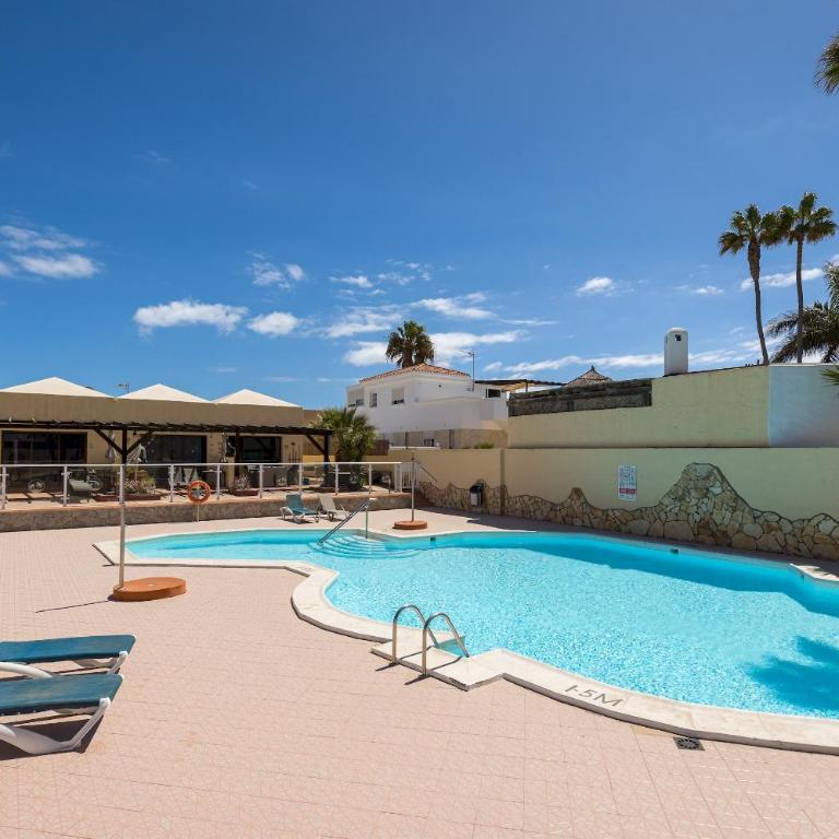 Home2Book Apt in Corralejo with Pool Terrace - Two-Bedroom Apartment - 16