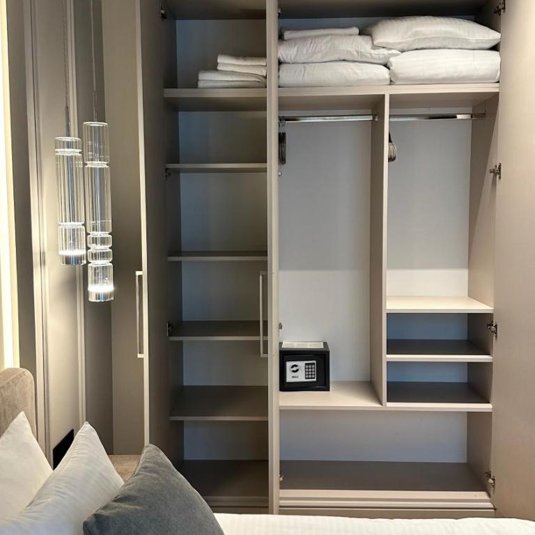 DOM Boutique Apartments KING'S - One-Bedroom Apartment - 8