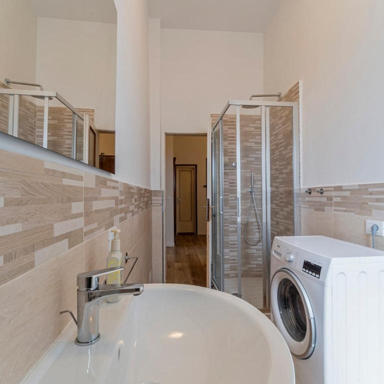 UNYCA - Spacious Florence 3-bedroom Apartment - Appartamento con 3 Camere da Letto - 21