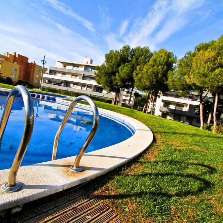 Apartment TRAMUNTANA - Salou Villa Complex - Apartment - 3