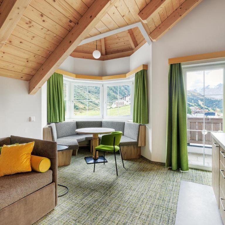 Hotel Alpenaussicht Obergurgl - Apartment mit 1 Schlafzimmer und Balkon - 1