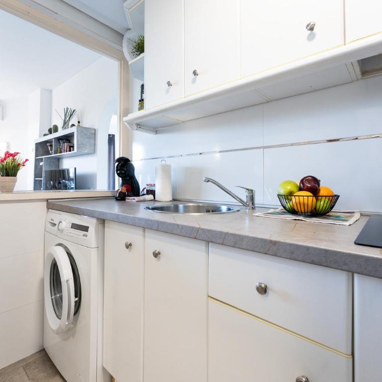 MalagaSuite Duquesa Beach - Apartamento de 2 dormitorios con terraza y vistas al mar - 14