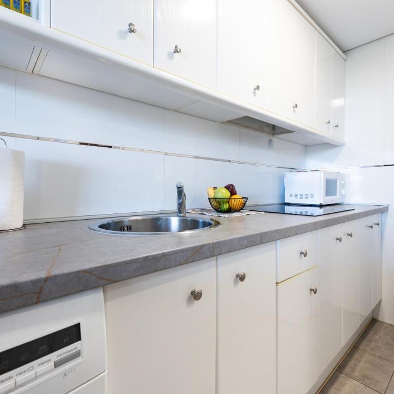MalagaSuite Duquesa Beach - Apartamento de 2 dormitorios con terraza y vistas al mar - 16