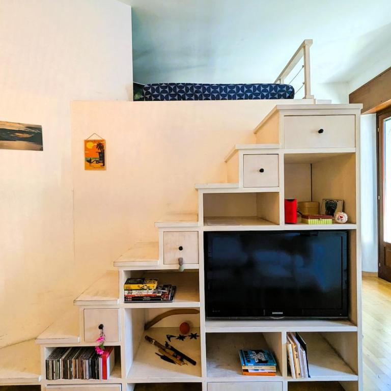 Charming studio apartment with balcony - Porta Romana - Appartamento con 1 Camera da Letto - 16