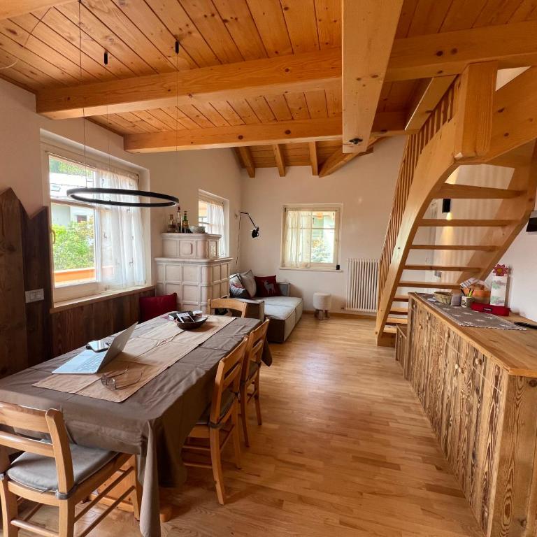Elegante Appartamento in Campitello fi Fassa - Two-Bedroom Apartment - 2