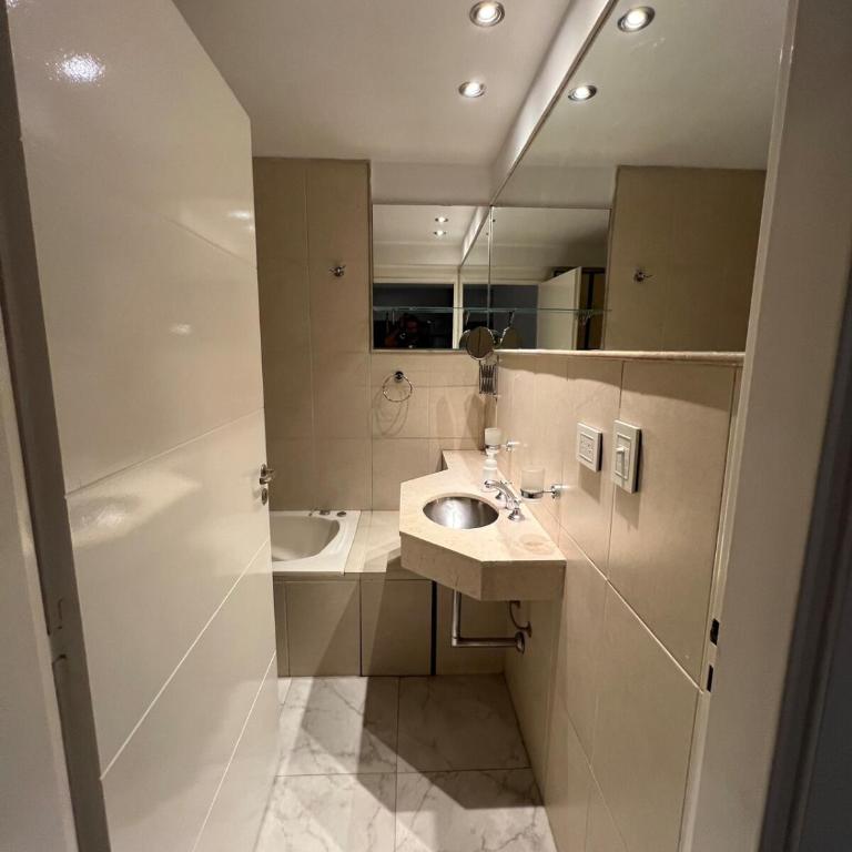 An area close to trendy bars and restaurants - Apartamento de 1 dormitorio - 6