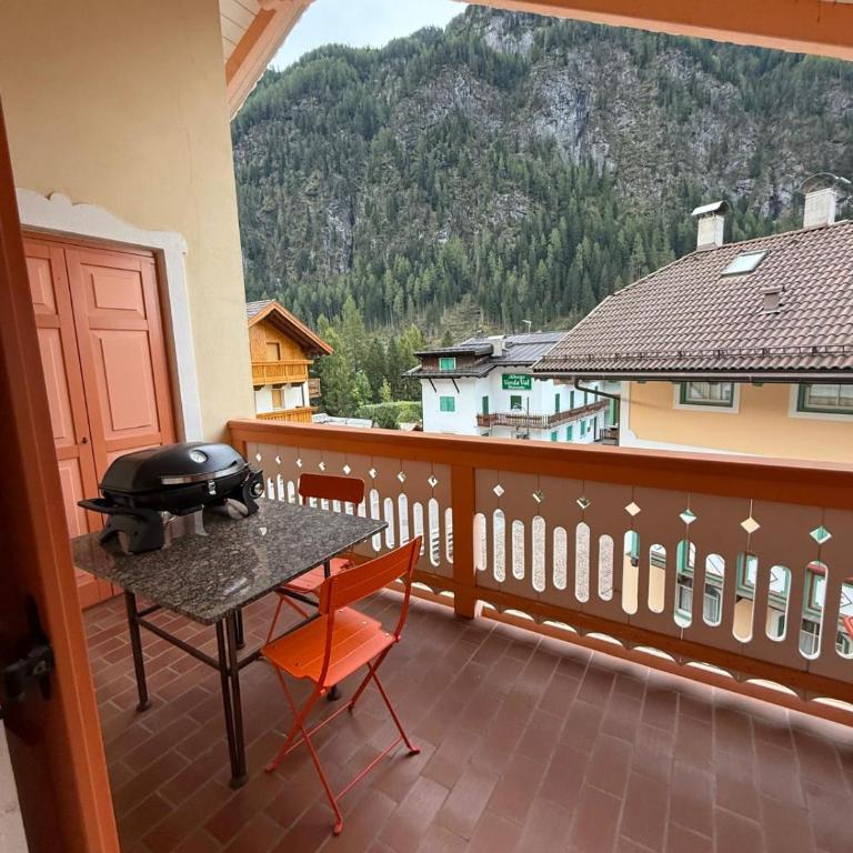 Elegante Appartamento in Campitello fi Fassa - Two-Bedroom Apartment - 13