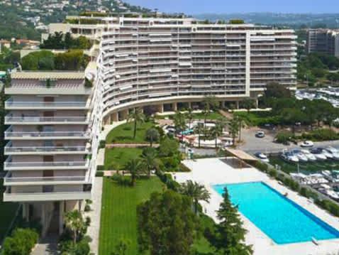 LX171 Studio design avec balcon & piscine - Marina - Apartment - 22