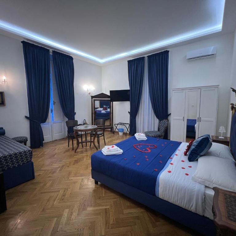 Di Palma Suite - Camera Quadrupla Luxury - 5