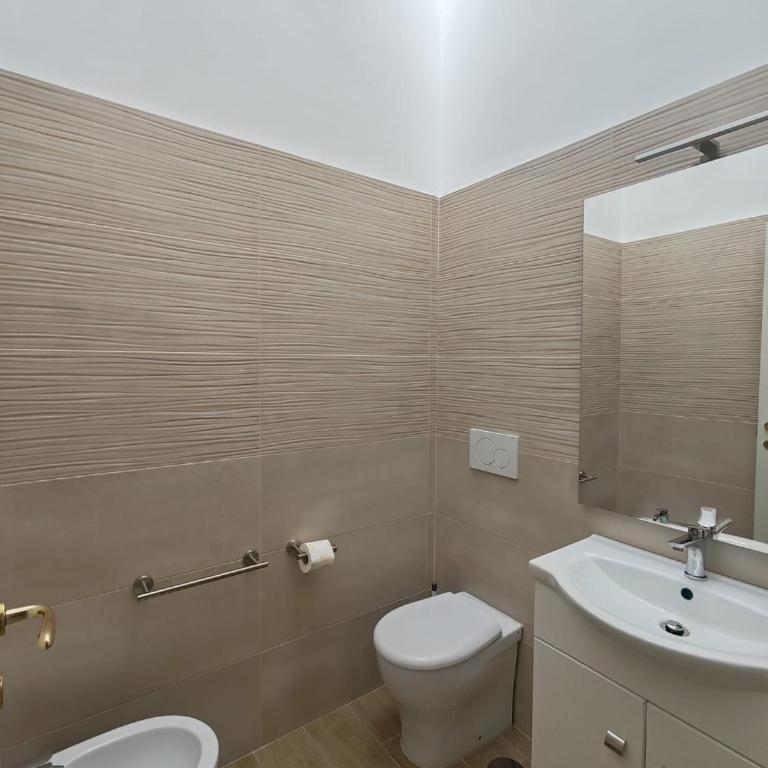 Charme & Chic Nazionale - Camera Tripla - 7