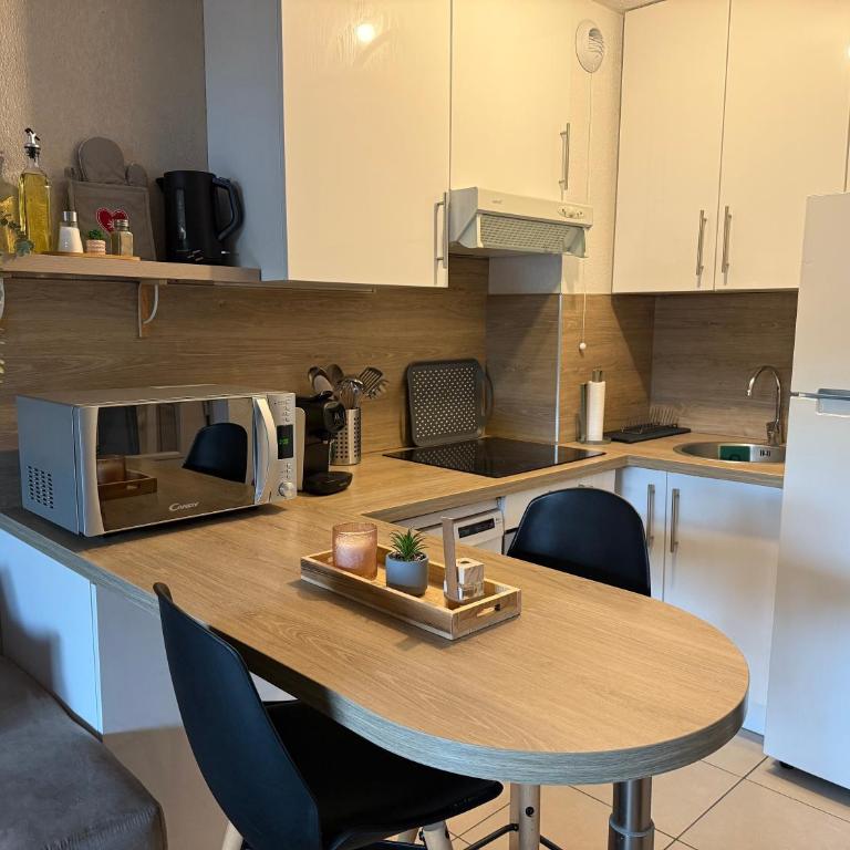 Appartement T2 cosy proche commodités et mer - Apartamento de 1 dormitorio - 10